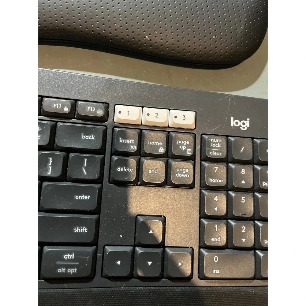 Logitech K850, K520, K330, K540, K530 PC Keyboard BUNDLE ! 5 PIECE CRAZY LOT !